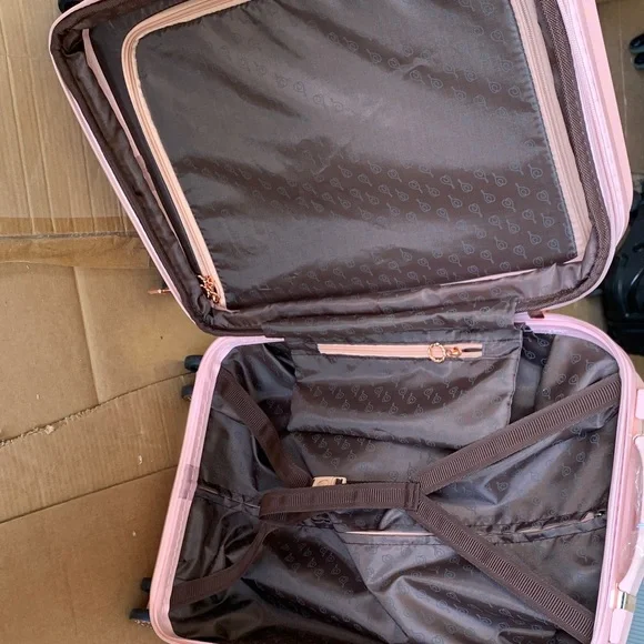 Thalia Sodi Pink Travel Bag - Picture 2 of 6